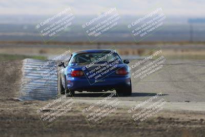 media/Oct-26-2025-CalClub SCCA (Sun) [[8ce1e69566]]/Group 5/Grapevine/